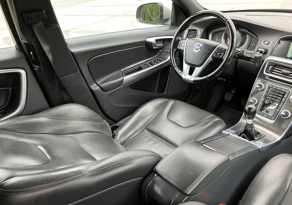 Volvo V60 cena 42900 przebieg: 245324, rok produkcji 2014 z Polanów małe 781